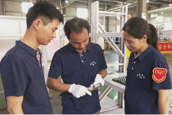 人才2.jpg 人才2.jpg